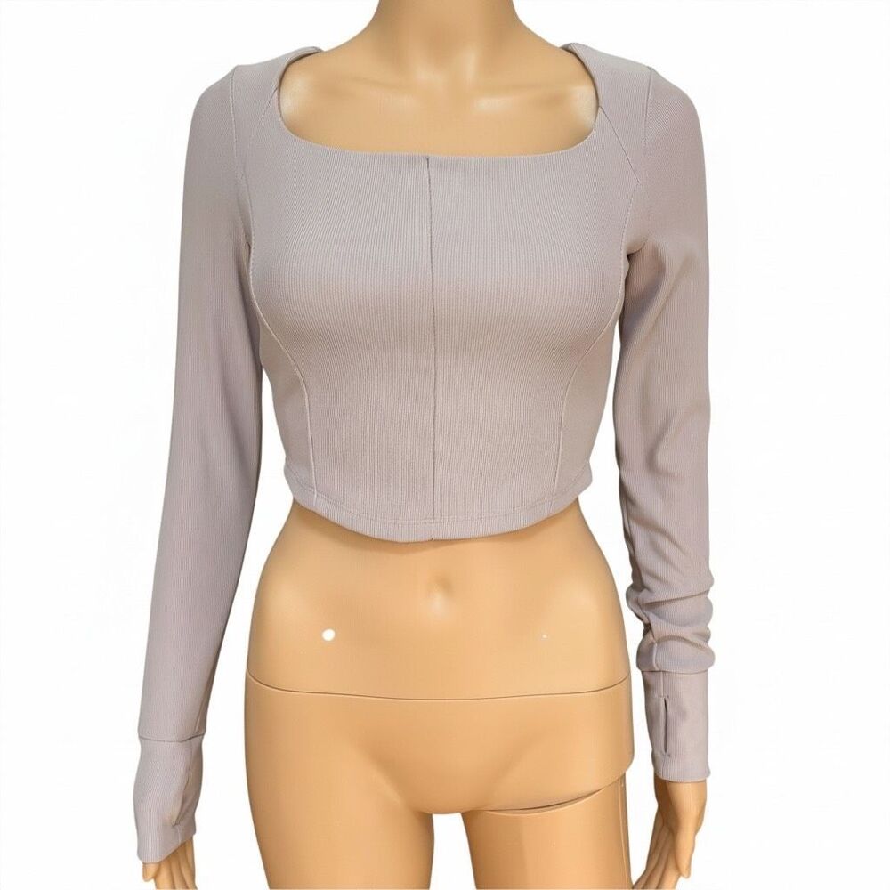 Move Theology Long Sleeve Square Neck Activewear Crop Top size XS